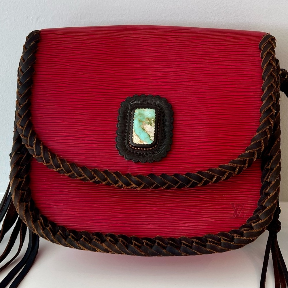 Leather and vodka revamped epi St Cloud Louie Vuitton with brown leather trim